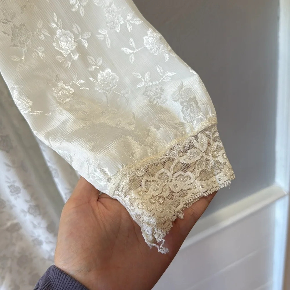 Christian Dior floral white ivory lace bridal long sleeve satin lace night gown - Picture 4 of 9